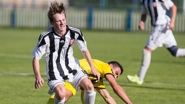 Fotbalové utkání krajského přeboru mezi FK Kovofiniš Ledeč nad Sázavou a TJ Sokol Bedřichov.