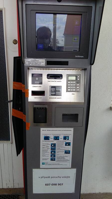 Poškozený automat ve Vilémově