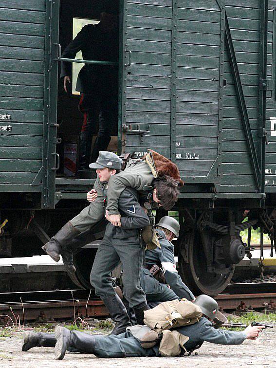Rozsochatec zažil přepadení vojenského vlaku