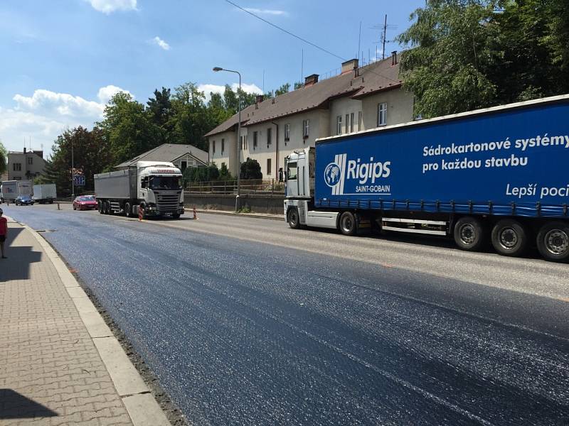 Oprava povrchu části Masarykovy ulice v Havlíčkově Brodě skončí v pátek o půlnoci.