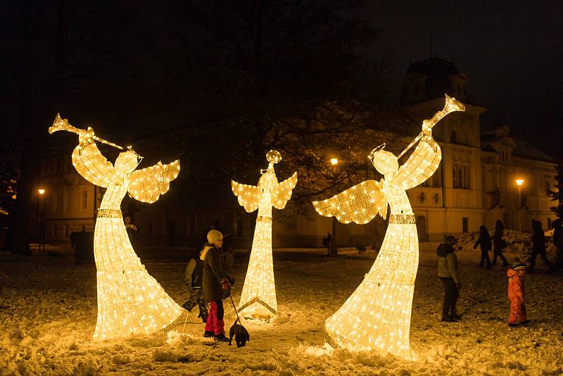 Rozsvícený park ve Světlé. Archivní snímek.