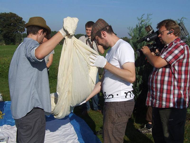 Číhošť, sobota 3. září dopoledne. Akce Fénix 1