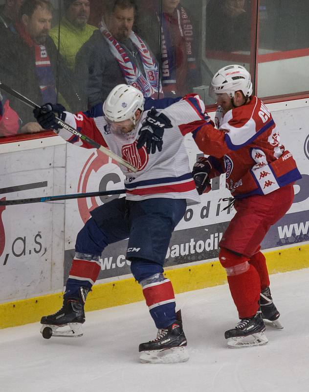 Páté rozhodující utkání čtvrtfinále mezi BK Havlíčkův Brod a HC Tatra Kopřivnice.