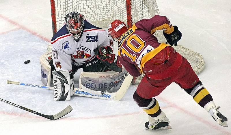 Z hokejového utkání HC Dukla Jihlava - HC Rebel Havlíčkův Brod.