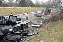 Nehoda a její následky v Jihlavské ulici v Havlíčkově Brodě.