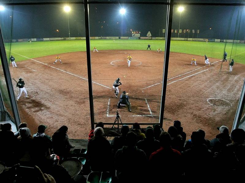 Úspěchy se v poslední době slaví v nejmodernějším softballovém prostředí, kterým je brodská Hippos Aréna.