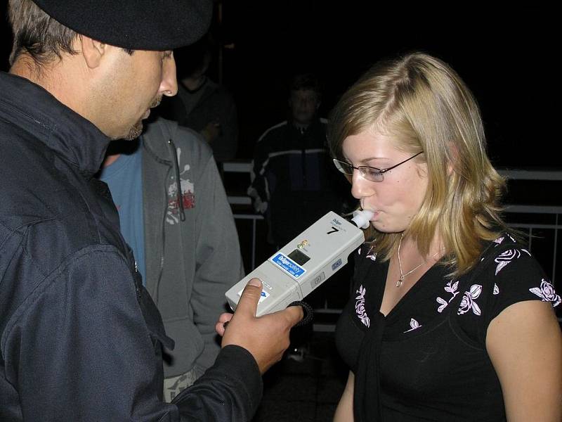 Test na alkohol policisté prováděli u mladistvých v Havlíčkově Brodě a ve Světlé nad Sázavou.