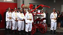 Hasiči ve Ždírci se radují z nové hasičárny.