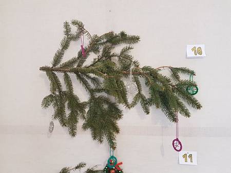 Fotogalerie: Nejhezčí vánoční ozdoby vyrobily děti ze třídy Dráčci -  Havlíčkobrodský deník