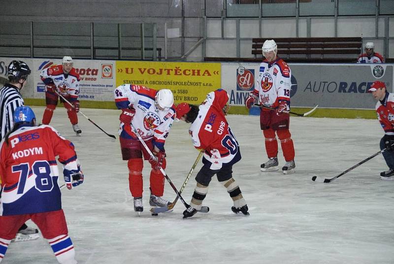 V pořadí už druhý duel fanoušků brodských hokejistů proti A-týmu HC Rebel přinesl tentokrát vítězství hokejistům. Ti měli ale se svými soupeři co dělat, protože je porazili až po samostatných nájezdech 11:10.