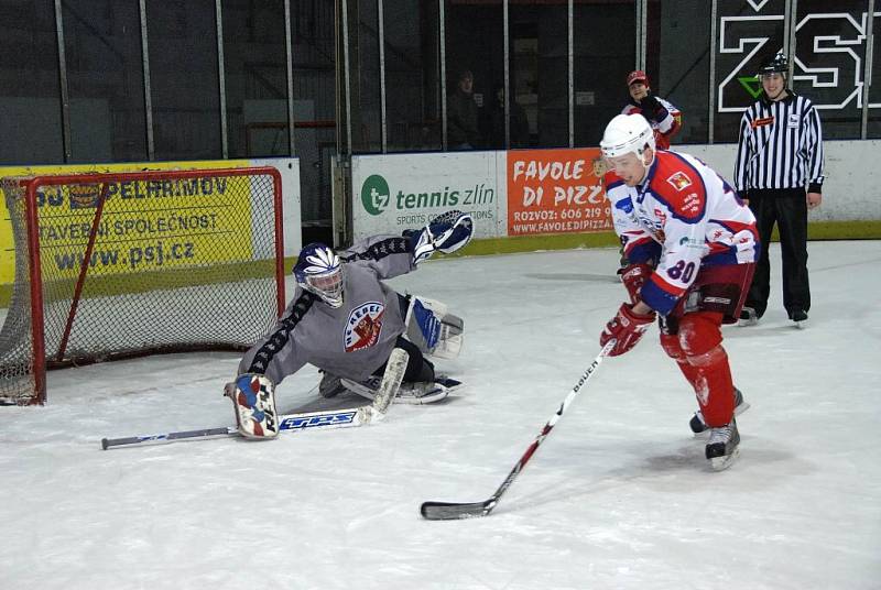 V pořadí už druhý duel fanoušků brodských hokejistů proti A-týmu HC Rebel přinesl tentokrát vítězství hokejistům. Ti měli ale se svými soupeři co dělat, protože je porazili až po samostatných nájezdech 11:10.