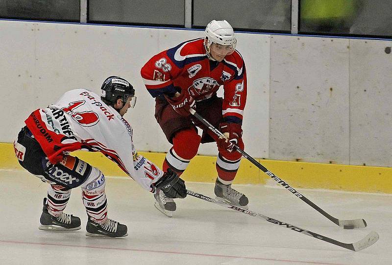 Z hokejového utkání HC Rebel - HC Chrudim.