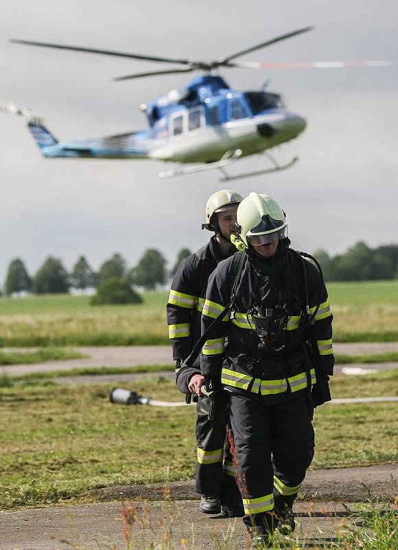 Na Havlíčkobrodském letišti se ve středu v dopoledních hodinách konalo cvičení postupů záchranných akcí po pádu dopravního letadla.
