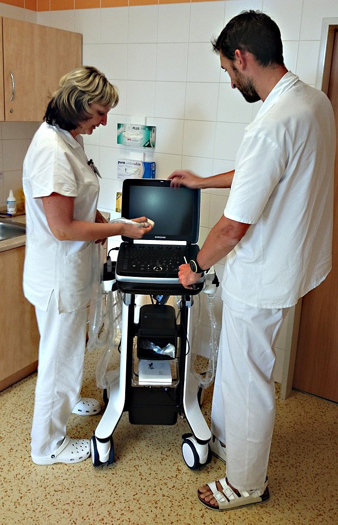 Nákladem jednoho milionu korun pořídila brodská nemocnice moderní ultrazvuk. 