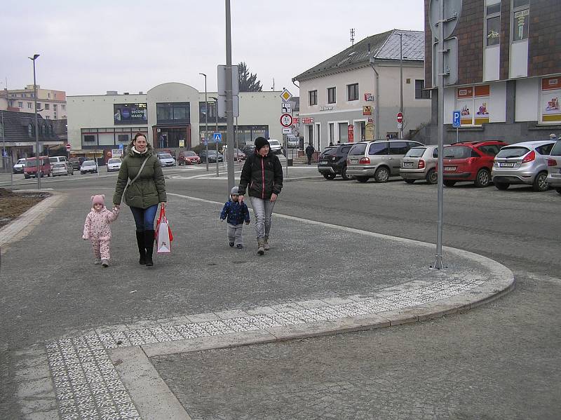 Opravované náměstí Trčků z Lípy ve Světlé nad Sázavou.