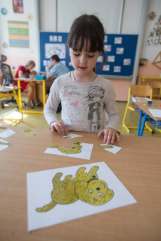 Zápis do první třídy na ZŠ V Sadech v Havlíčkově Brodě.