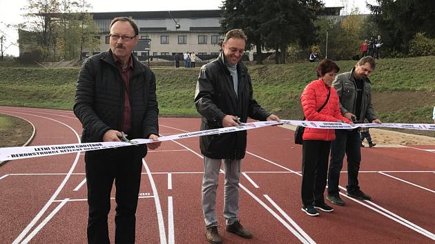 Chotěbořská radnice v neděli slavnostně otevřela novou dráhu.