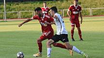 Pohárové utkání mezi fotbalisty Havlíčkova Brodu a Velkého Meziříčí. Z vítězství 3:0 se radovali favorizovaní hosté.