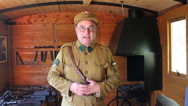 Legiovlak je věrná replika legionářského vojenského vlaku z let 1918 až 1920, ve kterých se českoslovenští legionáři probojovávali Ruskem po Transsibiřské magistrále.