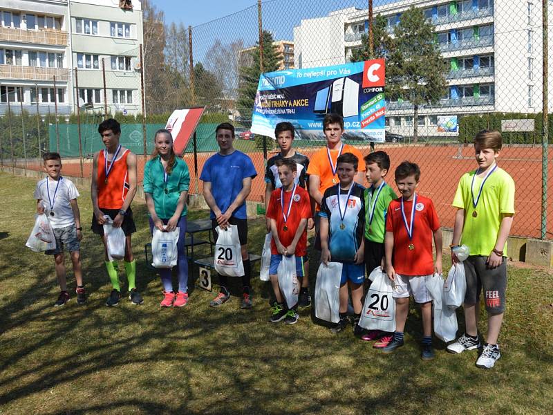 AZ tým ve spolupráci se společností Sportovní zařízení města a tenisovým oddílem uspořádal ve Světlé nad Sázavou druhý ročník závodu Běh cyklostezkou.