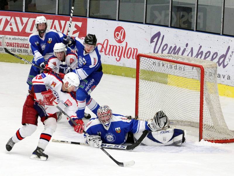 První třetina rozhodla o debaklu mladších dorostenců HC Rebel na ledě Liberce, kde prohráli 4:0.  V dalších třetinách inkasovali  jen po dvou brankách.  