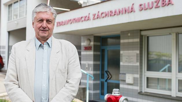 Lékař Aleš Ošťádal pracoval u Zdravotnické záchranné služby víc než 35 let.