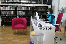 Do nové knihovny v Brodě se čtenáři zatím nepodívají.