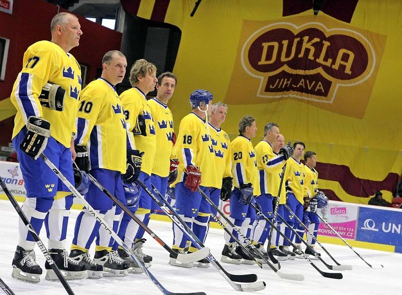 Den legend. Na Horáckém zimním stadionu v Jihlavě se představily legendy českého a švédského hokeje.