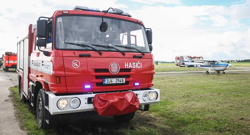 Na Havlíčkobrodském letišti se ve středu v dopoledních hodinách konalo cvičení postupů záchranných akcí po pádu dopravního letadla.