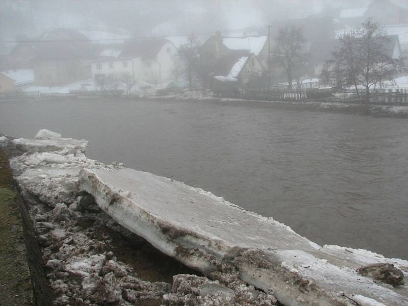 Záplavy na jaře 2006 na Vysočině.