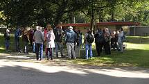 Na netradiční procházku obnoveným havlíčkobrodským parkem zval veřejnost v sobotu 21. září Okrašlovací spolek Budoucnost.