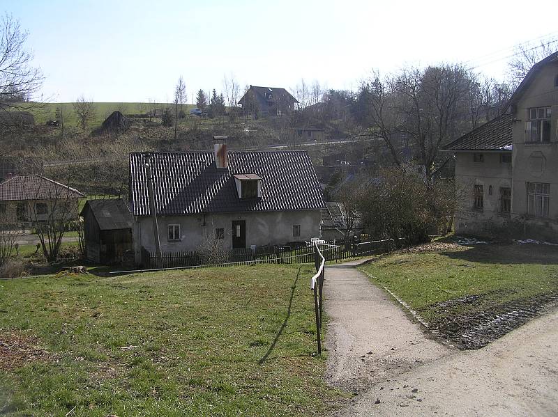 Obec Dolní Krupá.