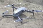 Pokusy s dronem na farmě Valečov.