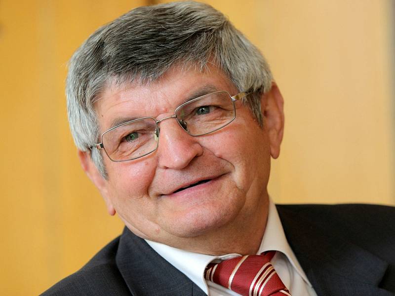 Ředitel lipské základní školy Antonín Gerža odchází do zaslouženého důchodu.   