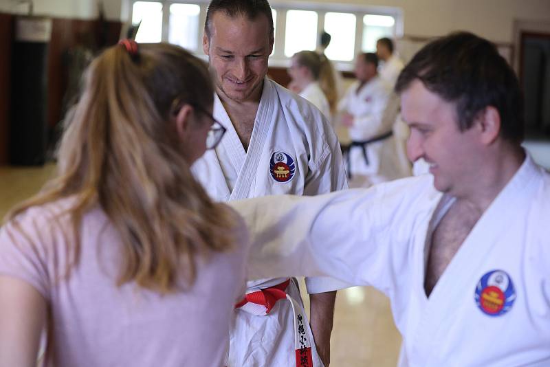 Seminář pro dospělé cvičence karate v Havlíčkově Brodě.