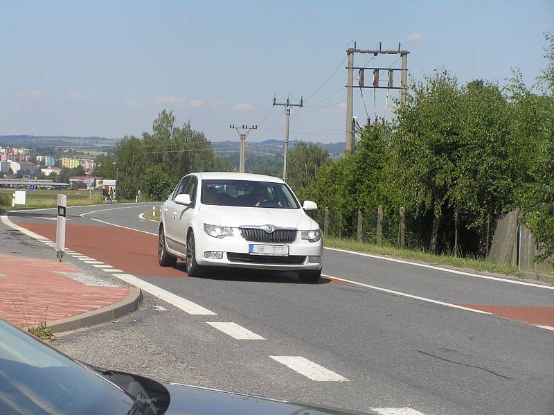 Ve Šmolovech chtějí obchvat kvůli husté dopravě.