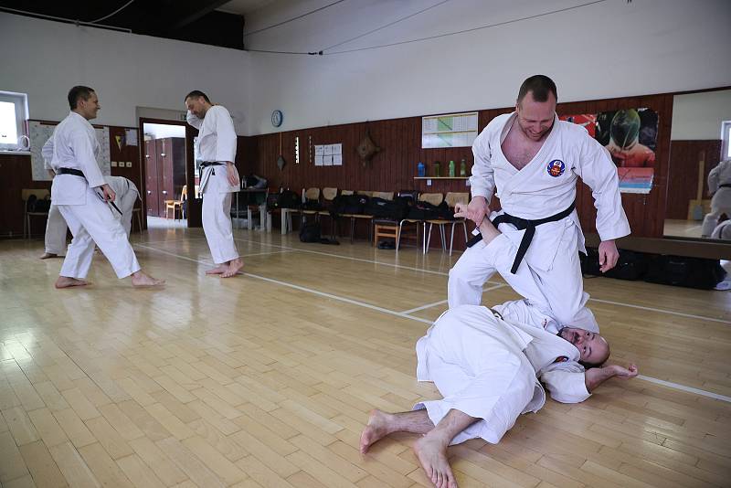 Seminář pro dospělé cvičence karate v Havlíčkově Brodě.