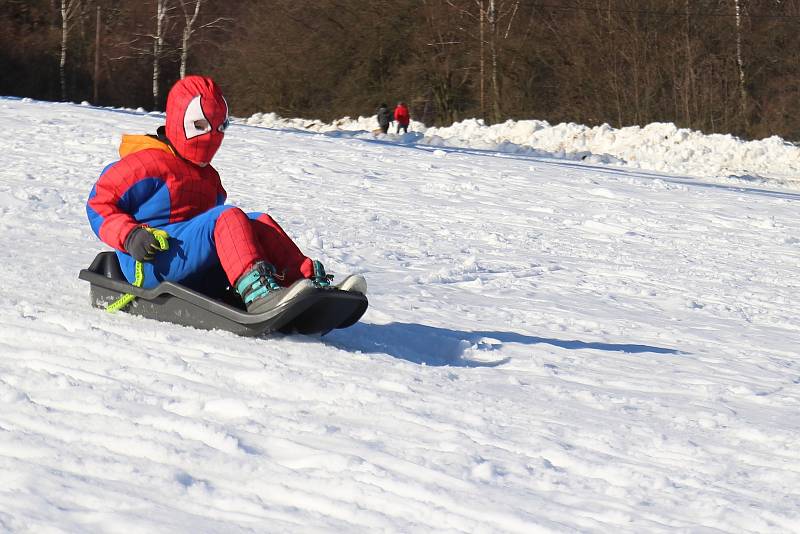 Karneval na lyžích