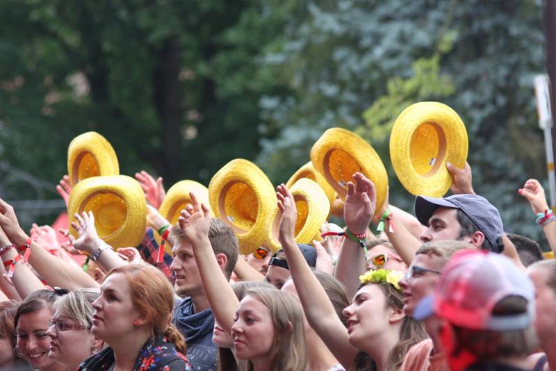 Šestnáctý ročník multižánrového hudebního festivalu Sázavafest.