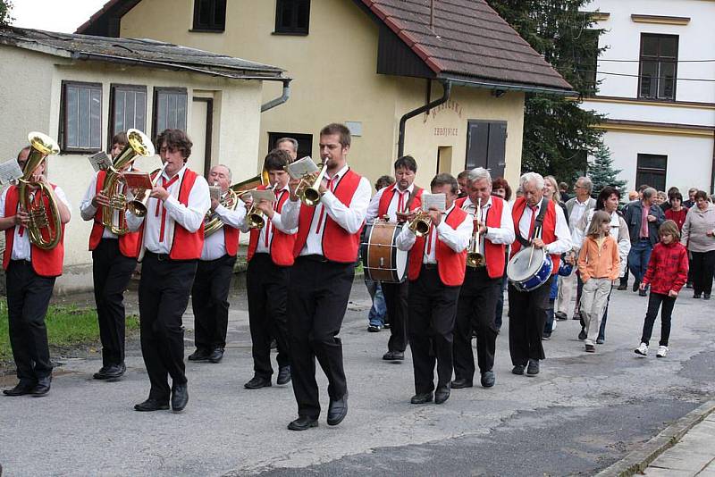 Sraz rodáků a přátel Olešenky.