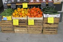 Při koupi paprik a další zeleniny z dovozu musejí zákazníci sáhnout hloub do kapsy. Ilustrační foto.