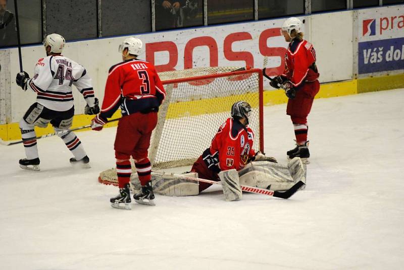 Ze sobotního hokejového utkání HC Rebel Havl. Brod - HC Piráti Chomutov.