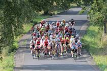 Krásu Vysočiny loni okusilo 106 cyklistů. Balík jezdců by měl být letos ještě větší. „Přihlášeno je 124 závodníků,“ řekl v úterý Deníku ředitel závodu Milan Plocek.