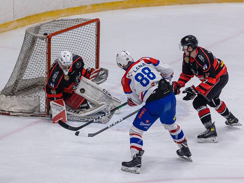 Hokejové utkání mezi HC Lvi Chotěboř a  HC Lední Medvědi Pelhřimov.