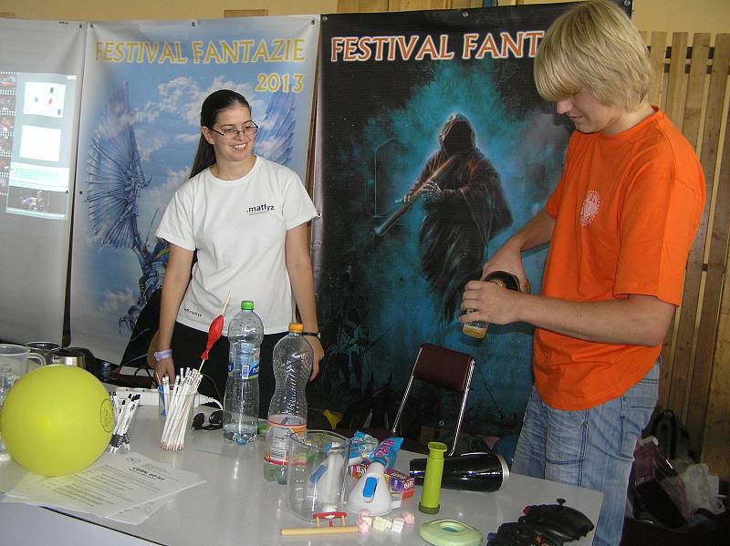 Festival fantazie. Už skoro čtvrt století hostí Chotěboř rok co rok příznivce sci-fi a fantazy. Foto:Deník/Štěpánka Saadouni a Archiv pořadatelů