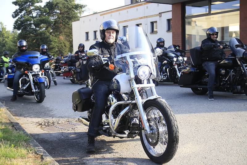 Čtyřdenní cesta motorkářů začala v Havlíčkově Brodě