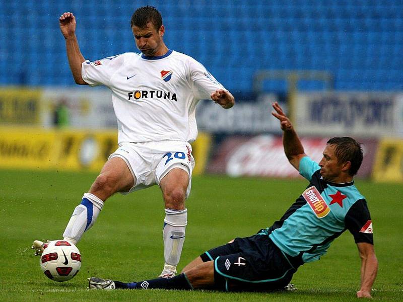 Tomáš Frejlach hrál kromě jiných klubů i za Baník a Slavii. Nyní trénuje fotbalisty Světlé nad Sázavou.