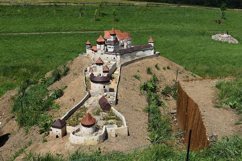 Slavnostní otevření parku miniatur v Bystřici nad Pernštejnem se bude konat 30. června.