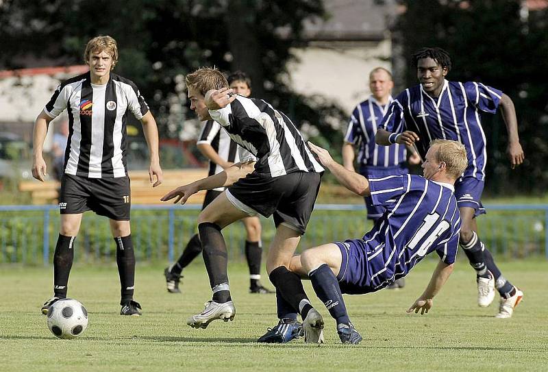 Z fotbalového utkání Havlíčkův Brod - Stará Říše.