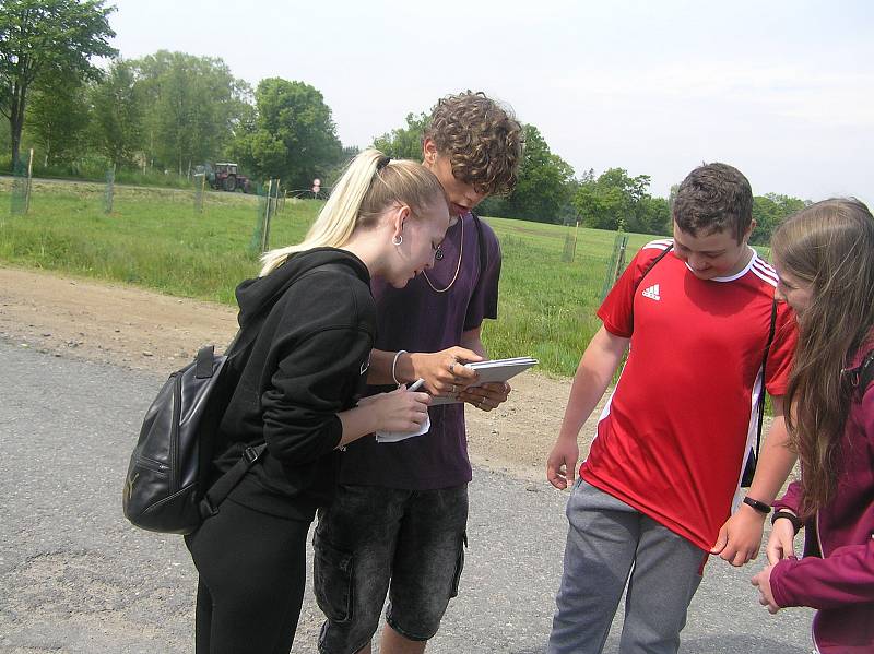 Základní škola ve Ždírci se jako první na Vysočině zapojila do vzdělávací únikové hry společnosti City Street Games, která spojuje školní znalosti i počítačovou zábavu.